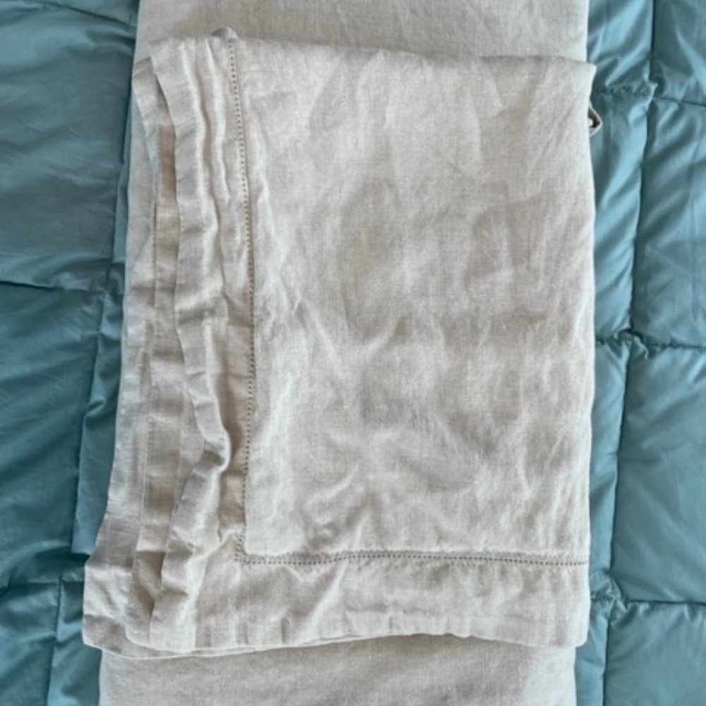 Pottery Barn Belgian Flax Linen Duvet and shams - Full/Queen